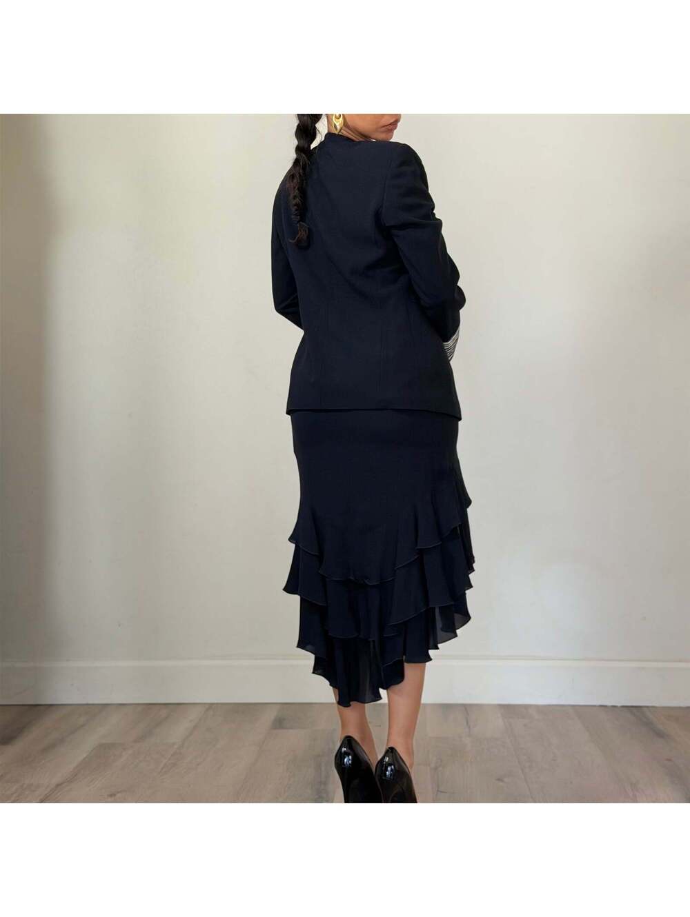 Escada - Picture 3 of 8